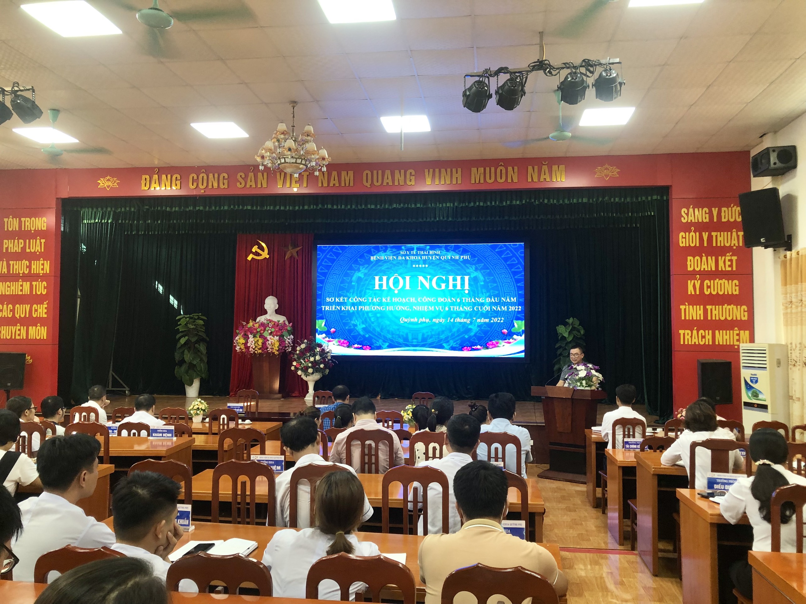 Hội nghị sơ kết công tác bệnh viện 6 tháng đầu năm và triển khai phương hướng, nhiệm vụ 6 tháng cuối năm 2022