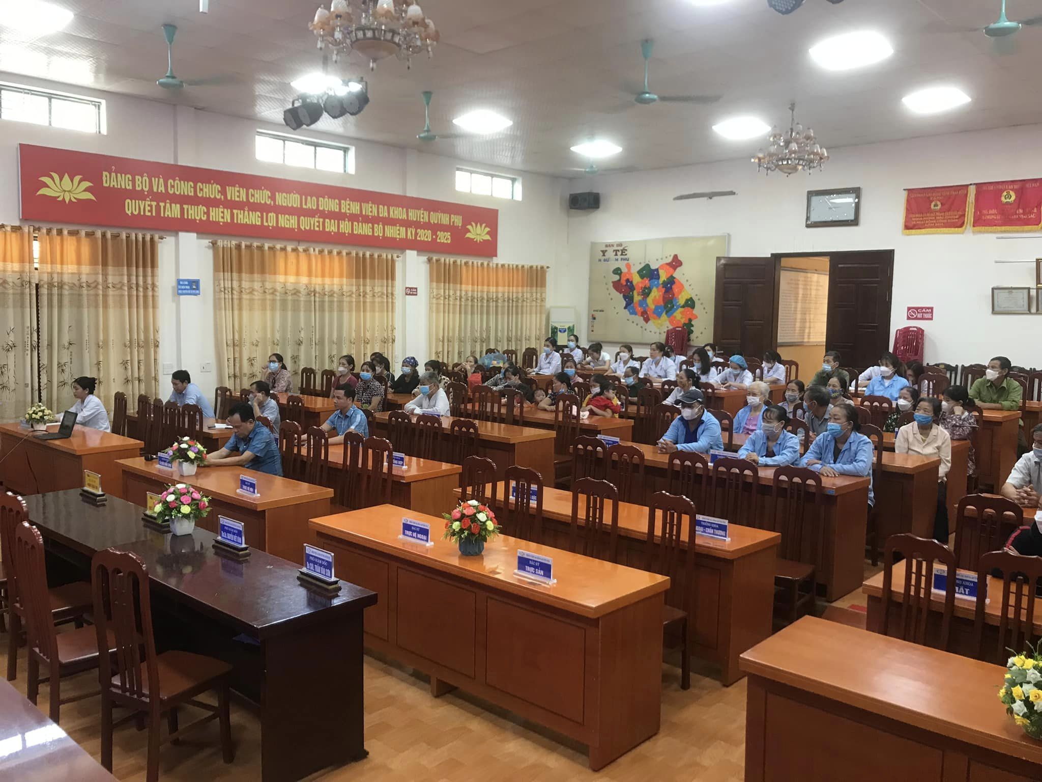 HỌP HỘI ĐỒNG NGƯỜI BỆNH THÁNG 10/2022