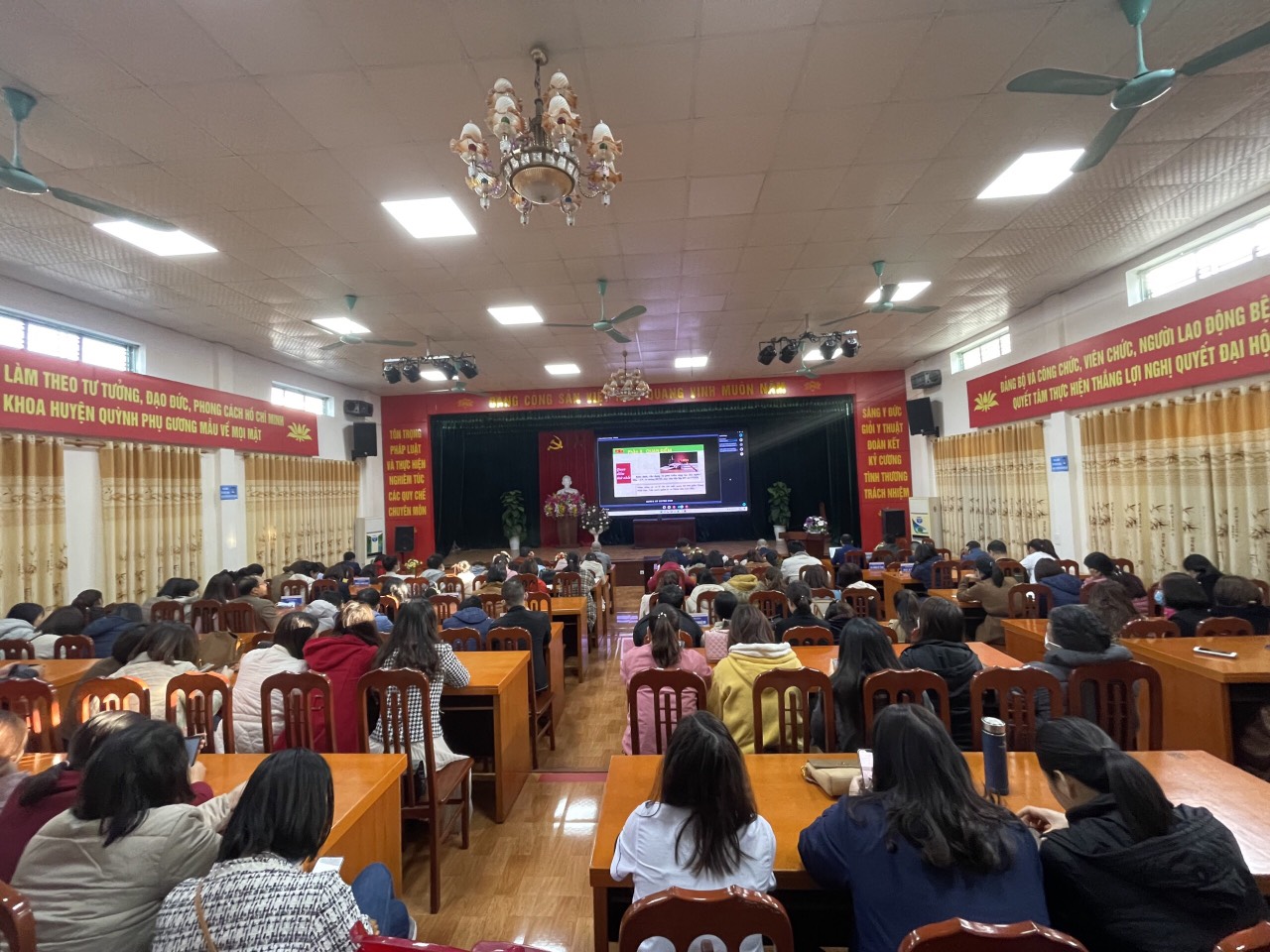 Hội nghị nghiên cứu, học tập, quán triệt nghị quyết hội nghị lần thứ VI BCHTW Đảng khóa XIII